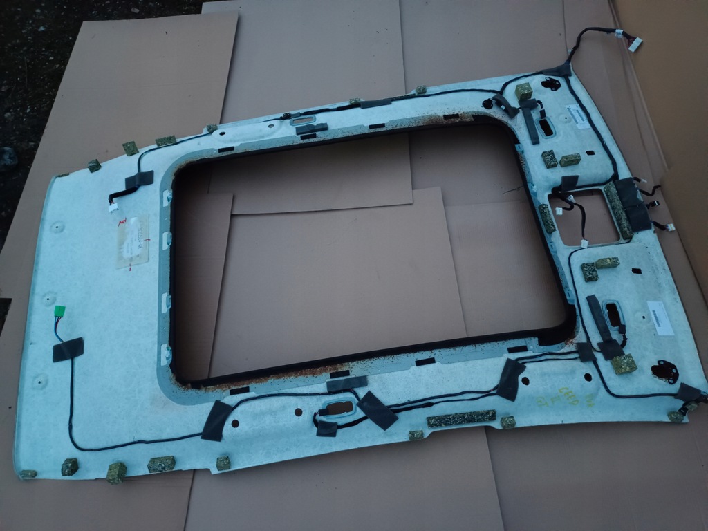 фото №5, Потолок kia ceed ii gt 5 дверь хэтчбек czarna