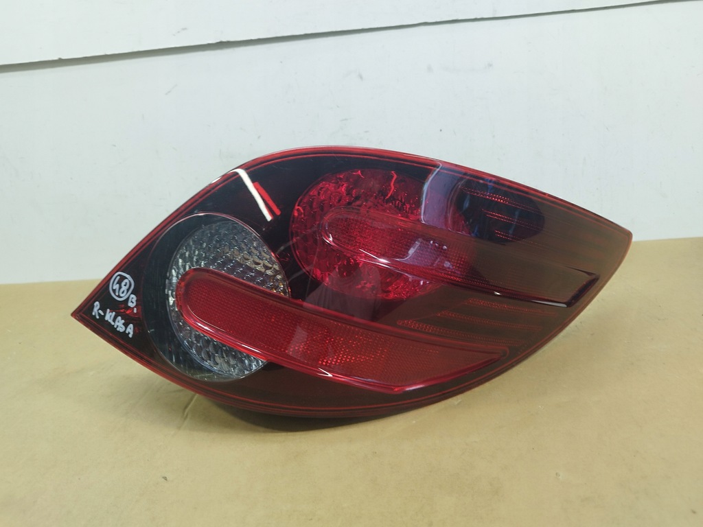 фото №1, Лампа права задня тонована mercedes r-klasa 251 w251 lata 2005-2010