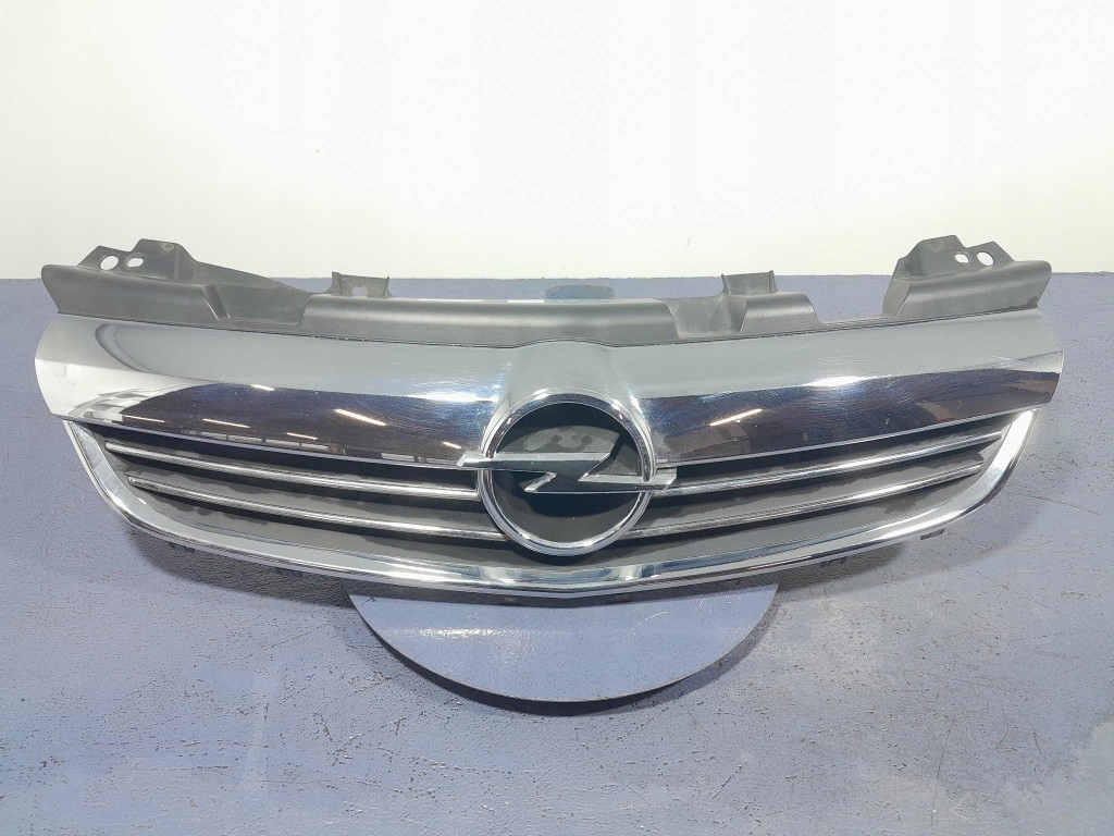 фото №1, Opel zafira b lift решётка радиатора радиатора решётка радиатора 13247327