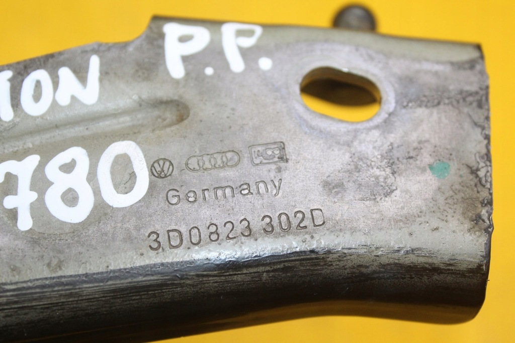 фото №8, Петля капот правый перед vw phaeton 3d0323302d