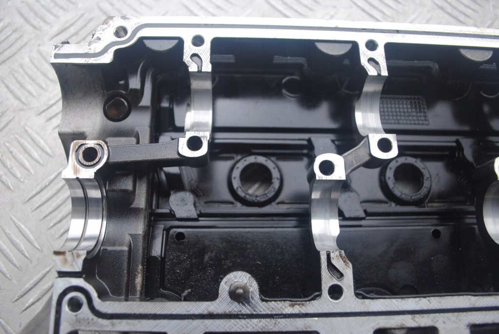 Купить Вал впускной  выпускной валы распределительного вала 2.7 tdi audi a6 c6