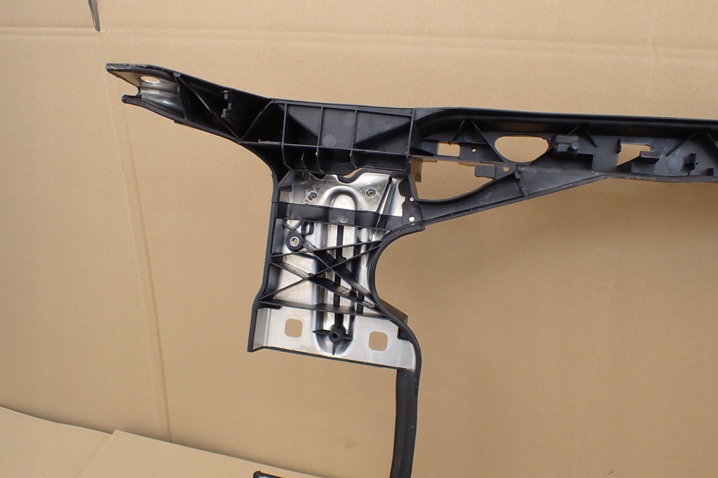 фото №14, Pas передний усилитель перед audi a4 b9 a5 f5 2.0 tdi 8w080594e oem 8w0