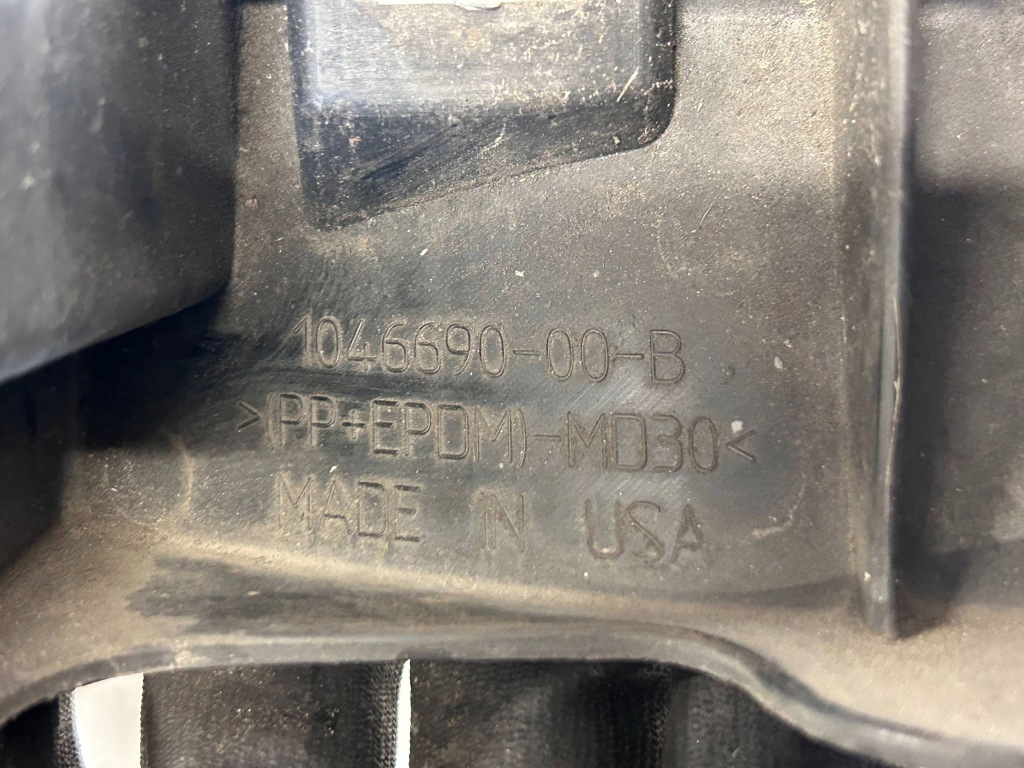 Підсилювач поріг ліва сторона tesla model x 104669000b Оригінал