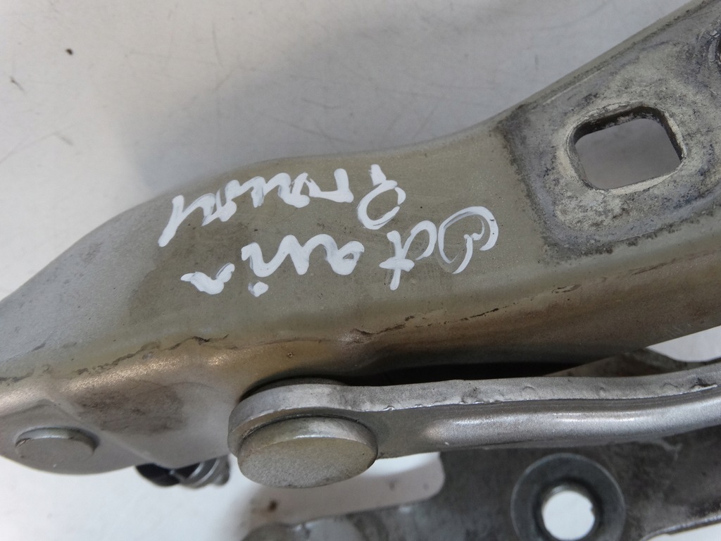 фото №7, Петля капот правый skoda octavia ii 1z0823302c