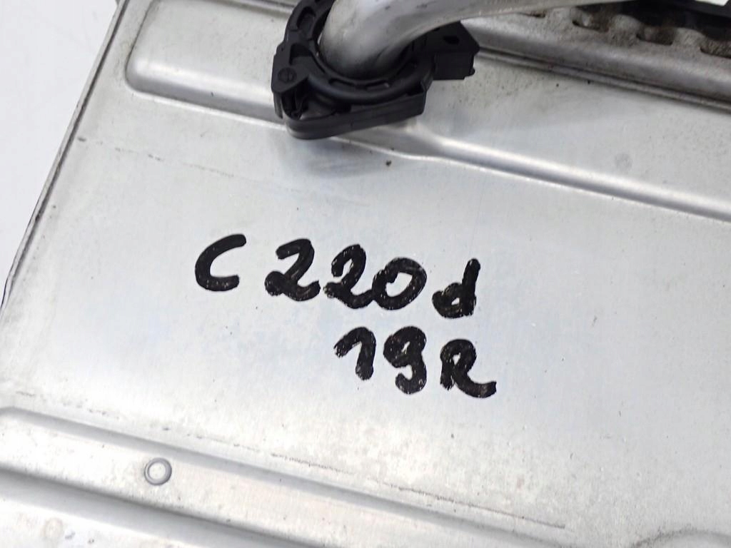 Радиатор интеркулер a6540104804 mercedes c-klasa w205 c220 2.0 cdi 19r Доставка