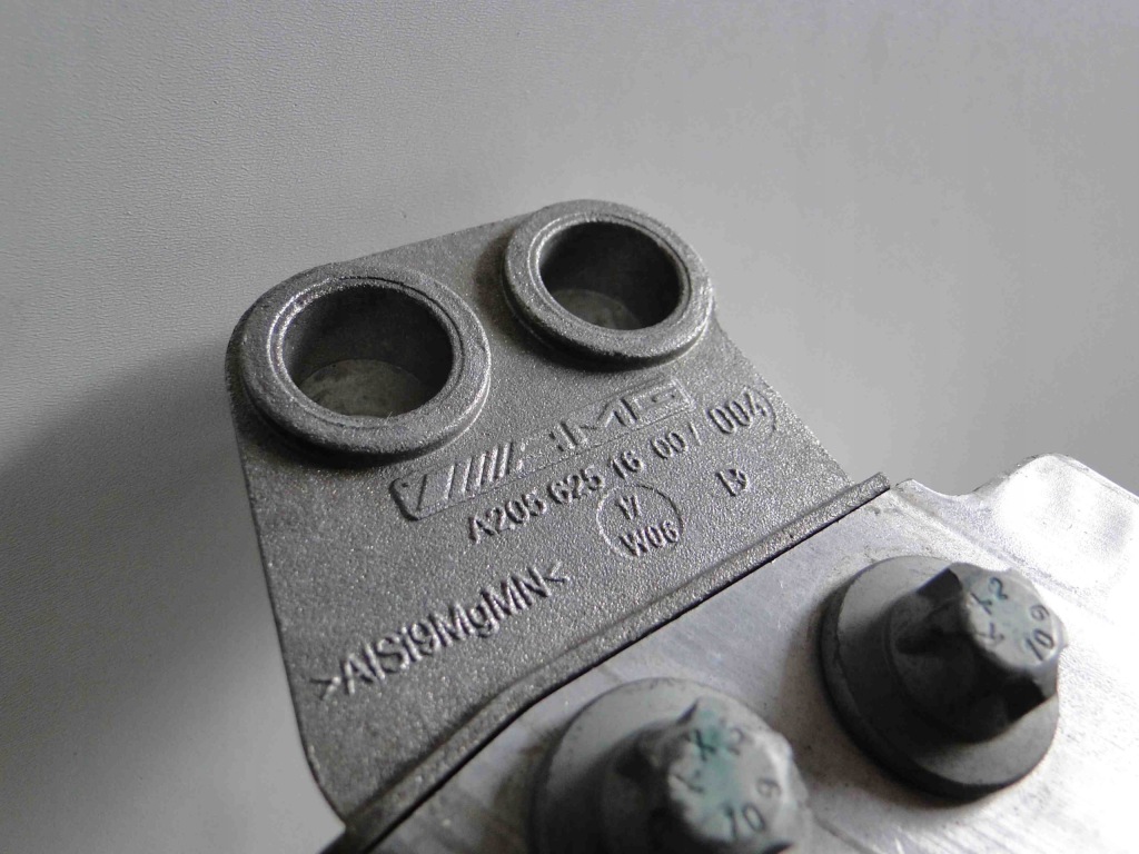 фото №9, Mercedes c klasa w205 amg pas передний усилитель