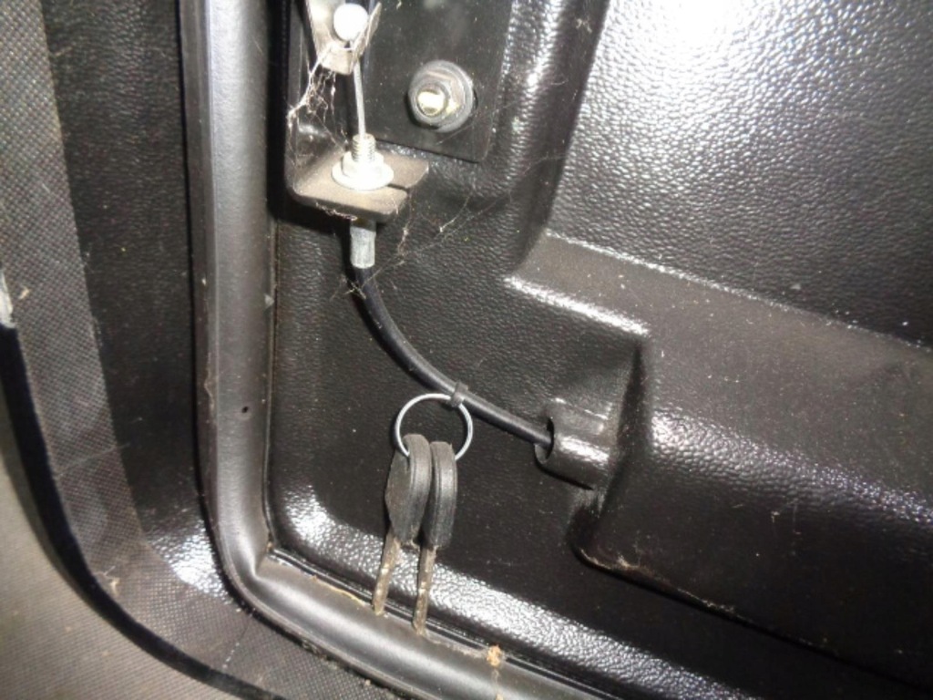 фото №10, Mitsubishi l200 16-17 крышка обшивка багажника