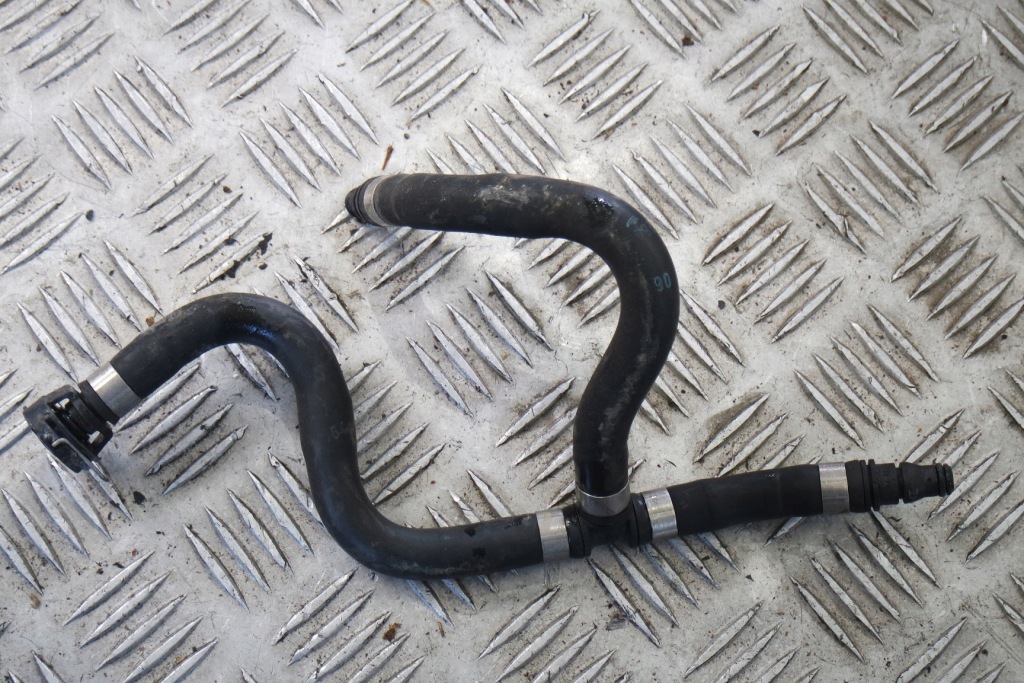 Купить Шланг труба воды mercedes w463/4 a4635000701