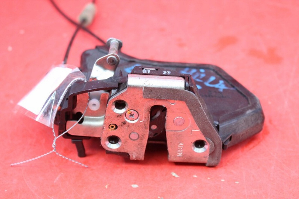 фото №5, Замок дверь левый задняя задний toyota hilux 7 vii 05-15