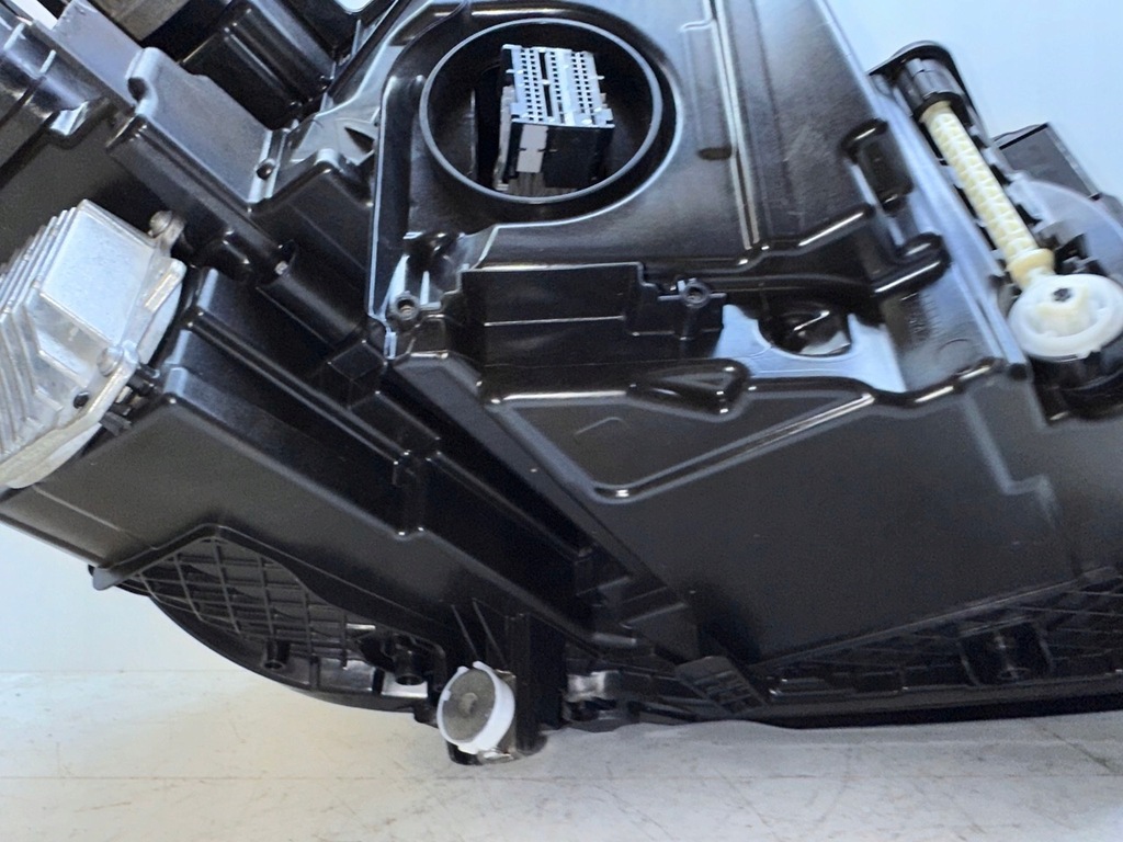 фото №12, Bmw ix i20 m60 лампи перед ліва права bmw laser ix i20 sav ix m60 повний