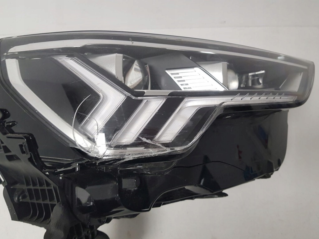 Audi q3 83a 18- фара правий передня перед full led фара 83a941036 Доставка