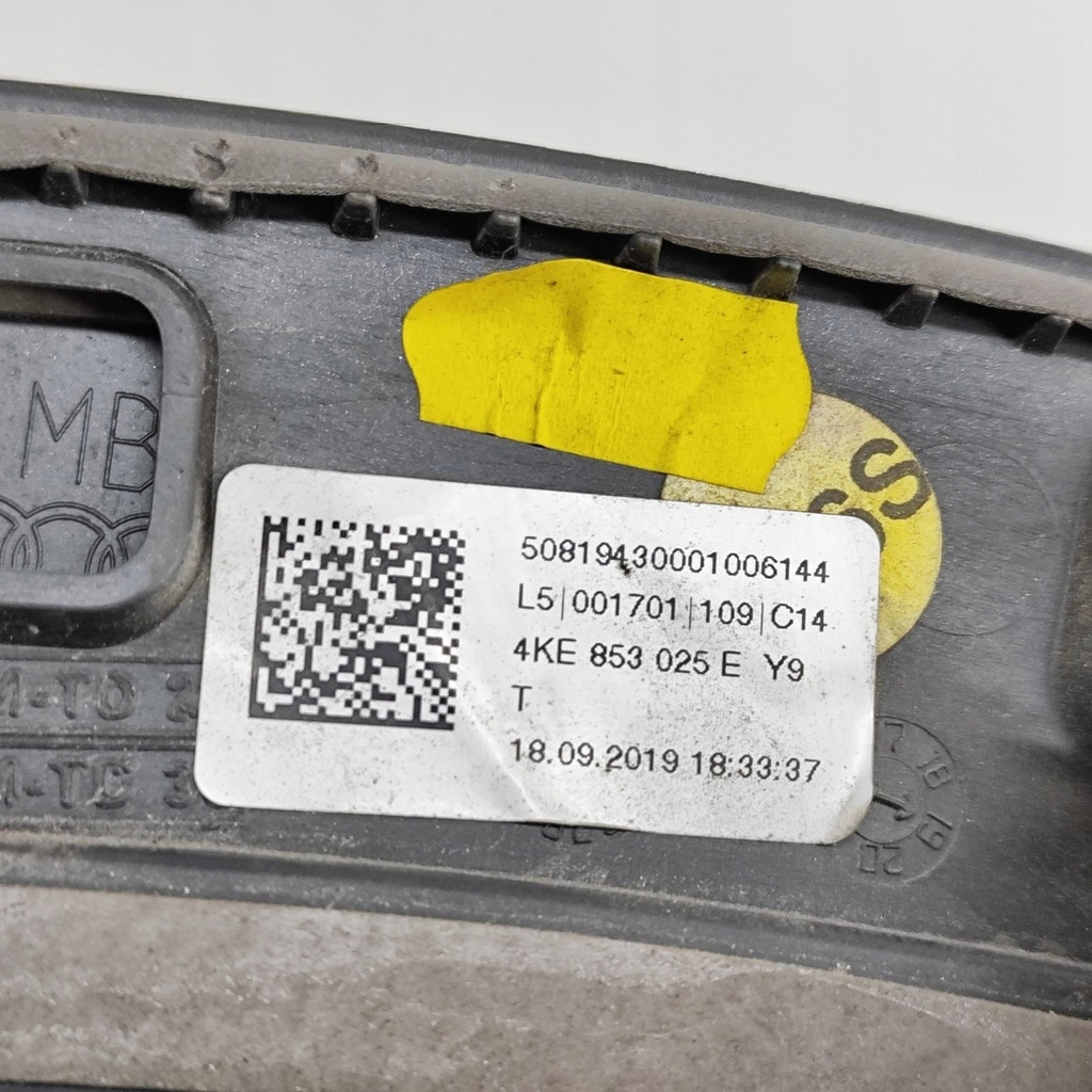 фото №7, Audi e-tron 2019 ліва сторона молдинг крила заднього