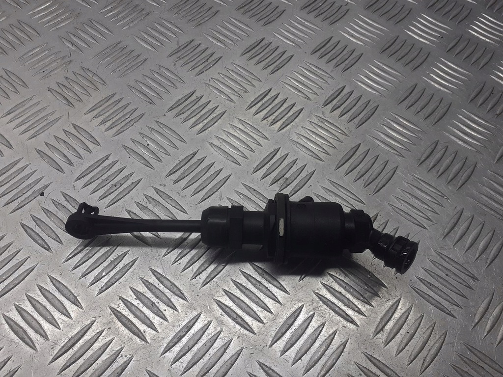 фото №1, Помпа сцепления renault scenic ii 2.0 8200151784