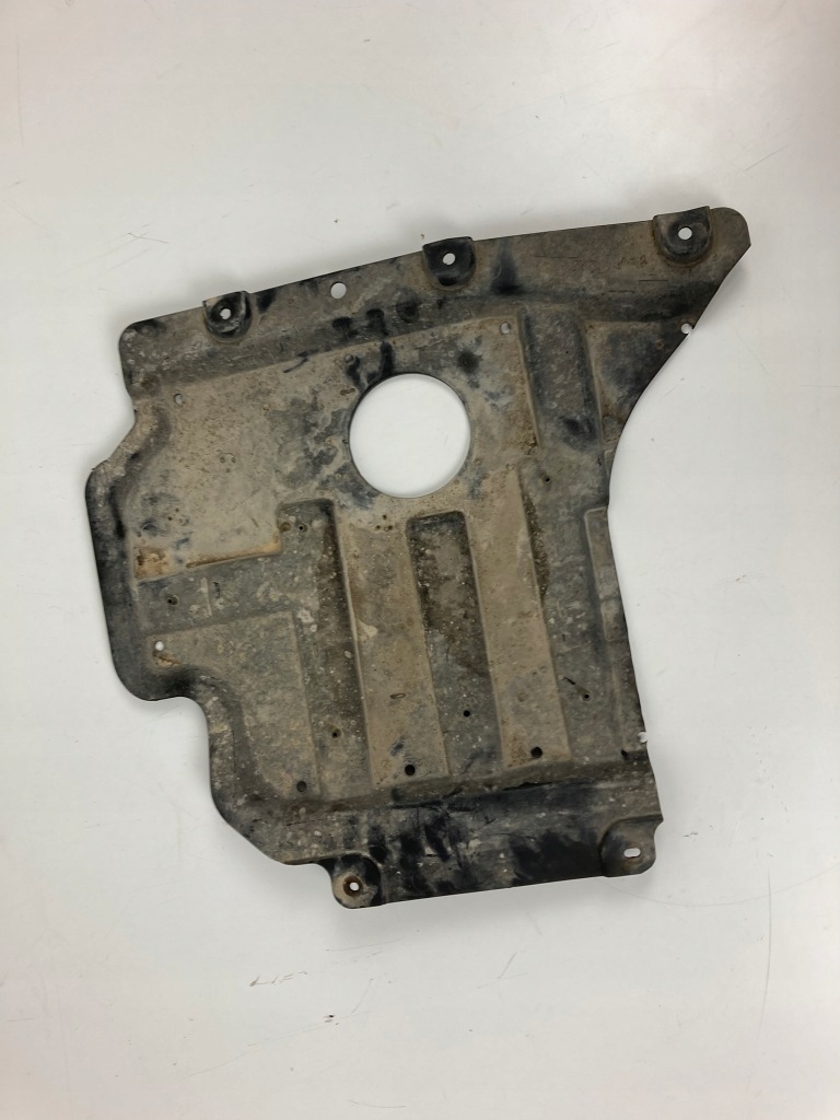 Mercedes w470 3.0cdi накладка двигателя 50842-5xd0a Оригинал