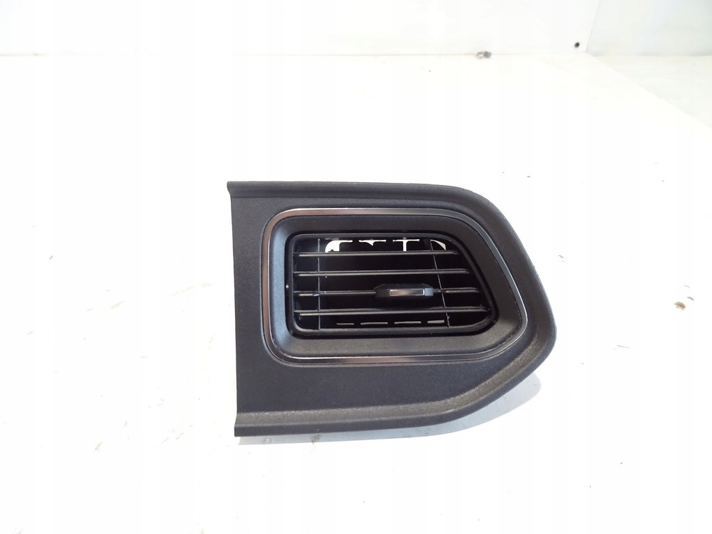 фото №1, Renault master iv решітка обдув ліва 682608914r