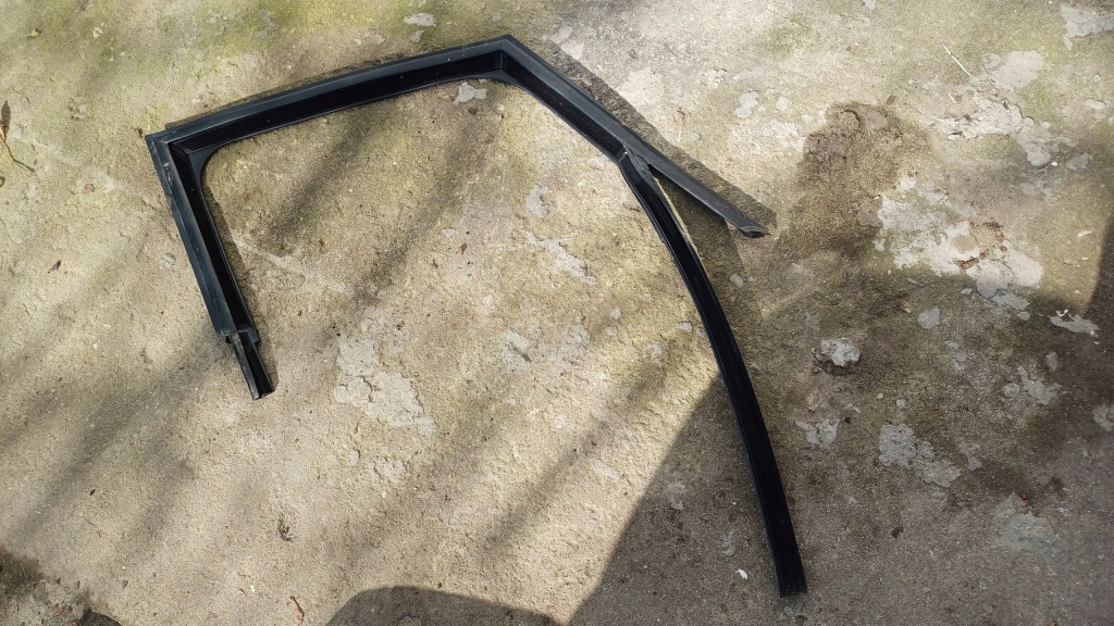 фото №1, Mini cooper f55 молдинг прокладка двері права передня 7322516