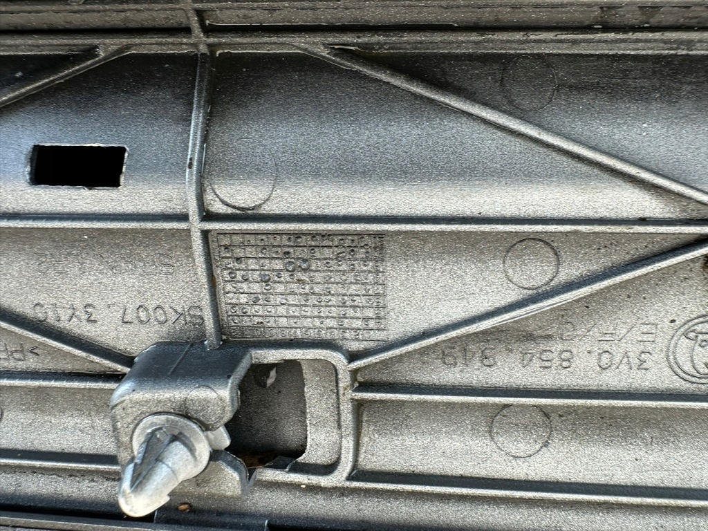 фото №13, Skoda superb 3 iii 15r- молдинг дверь левая задняя левый задняя 3v0854849