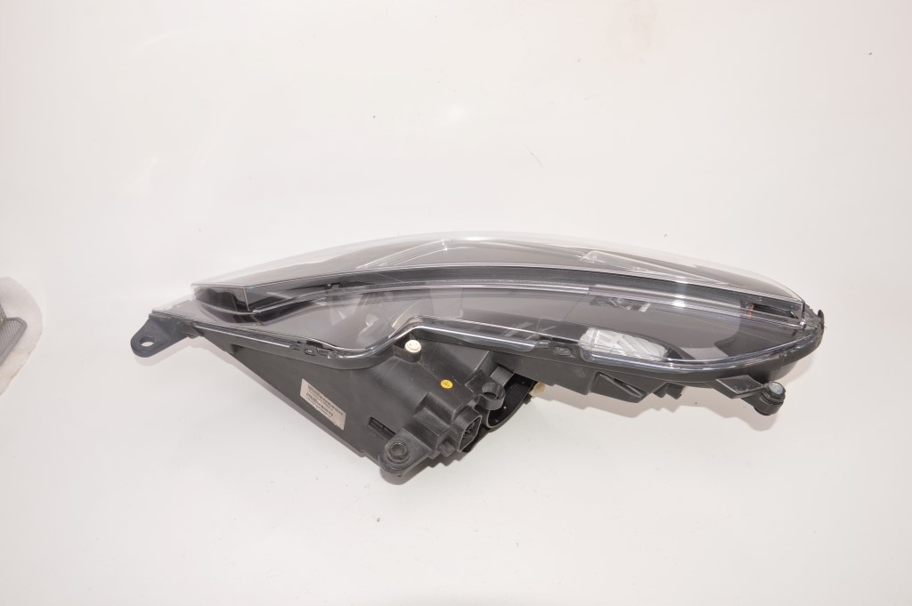 фото №8, Ferrari f12 berlinetta f152 лампа правий перед