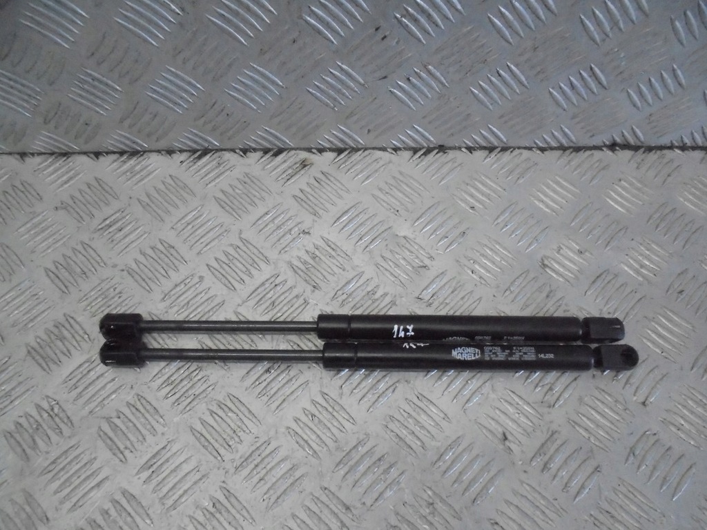 фото №1, Амортизаторы амортизаторы капот перед alfa romeo 147