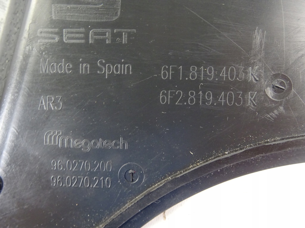 фото №10, Seat ibiza v жабо пластиковий ліва 6f1819403k