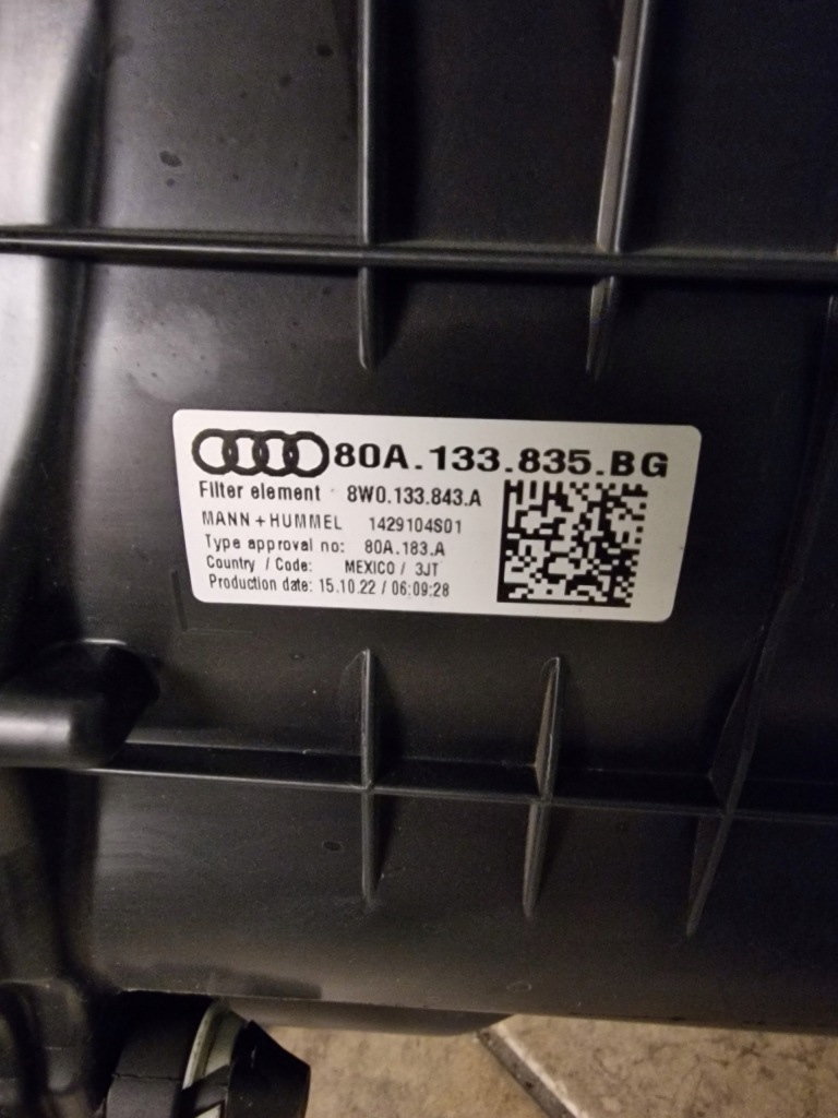 Корпус фильтра воздуха audi q5 2 80a133835bg Недорого