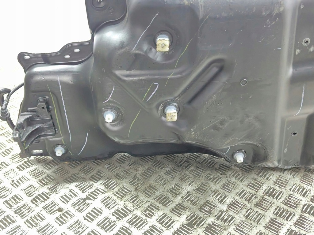 фото №13, Citroen c5 aircross 2024 бак топлива