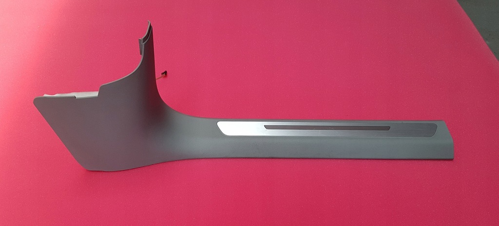 фото №1, Audi оригинальный номер 4h1867272 молдинг порог накладка