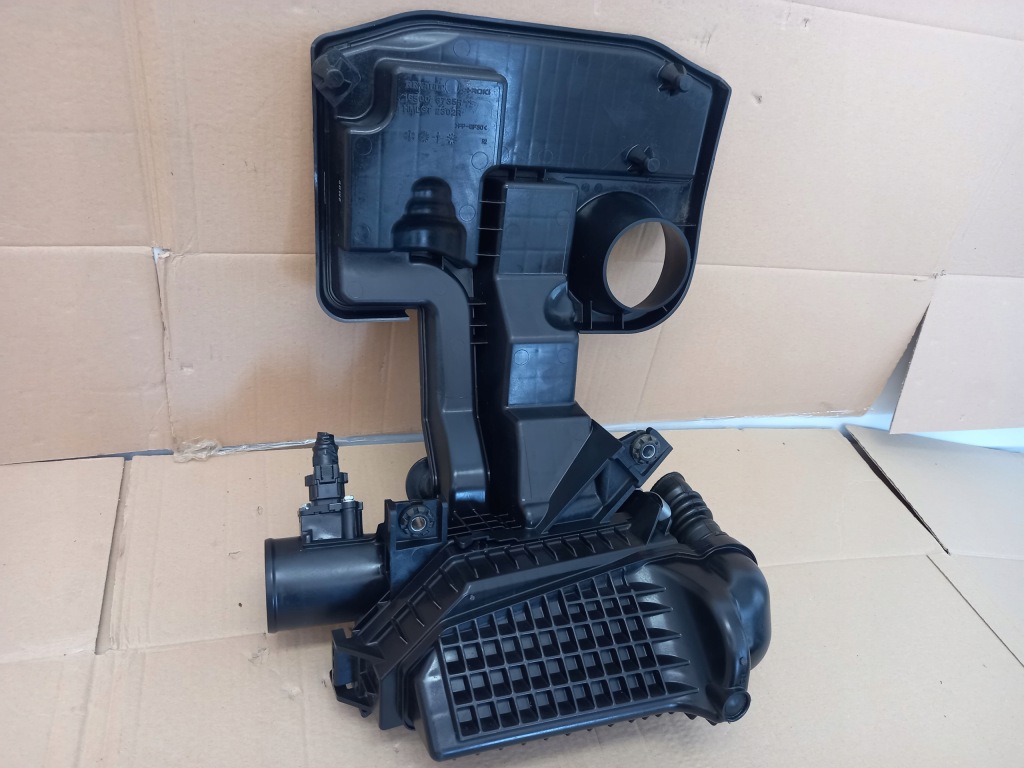 фото №6, Корпус фільтра повітря renault arkana clio v captur ii e-tech 165008735r