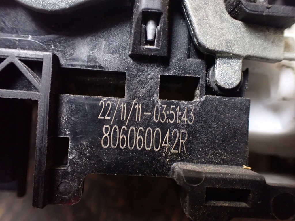 фото №8, Ручка дверь правый перед renault grand scenic iii 11r 1.6 dci 806060042r