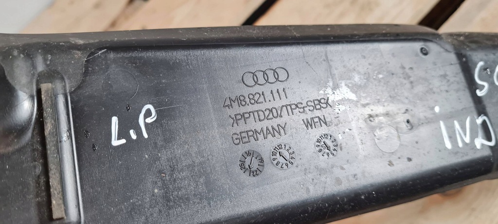 фото №12, Sq8 4m rsq8 q8 молдинг захист крила ліва лівий перед 24r 4m8821111