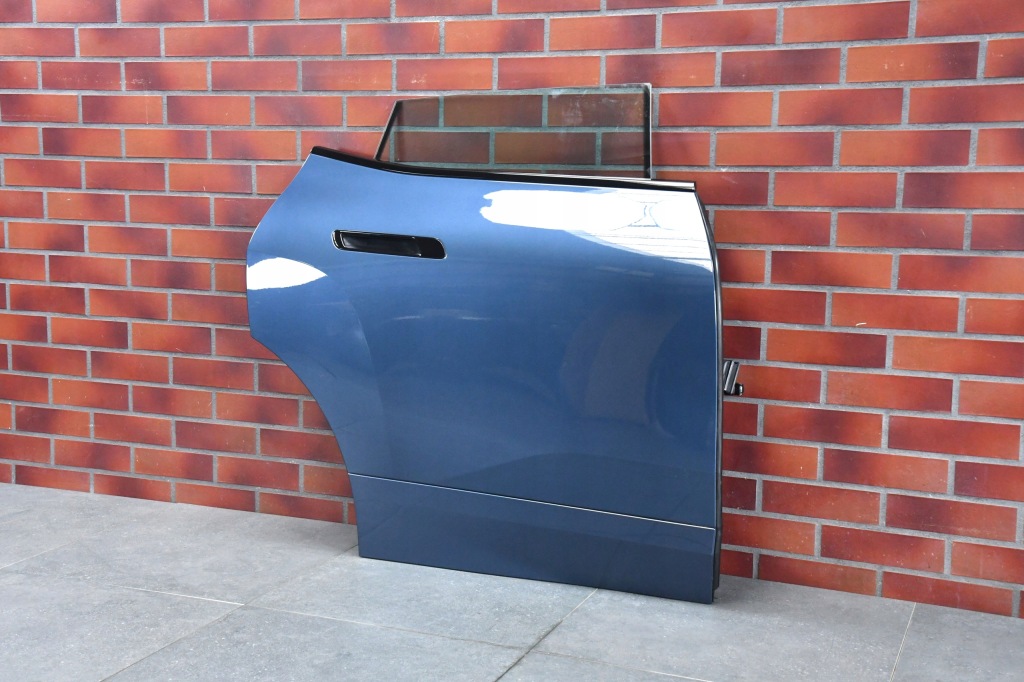 Дверей праве  задні задні bmw ix i20 c4f arctic race Доставка