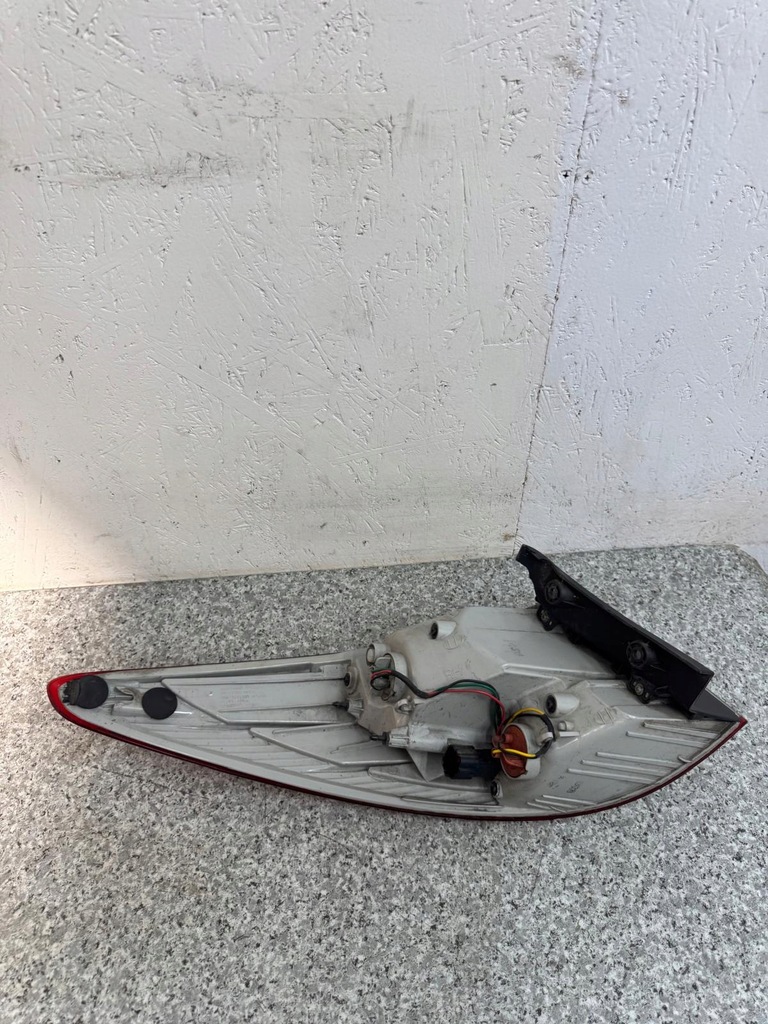 фото №11, Лампа правый задняя hyundai ix35 2013-2015 92402-2y0