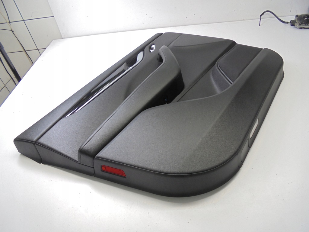 фото №1, Оббивка двері лівий перед maserati levante 2016-