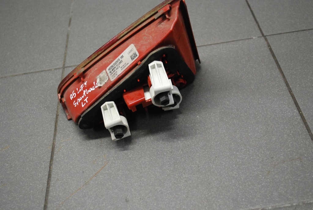 Фара led лівий задні audi a5 8t8 рестайлінг  8t0945093c Ціна