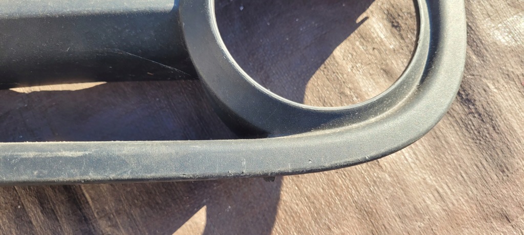 Mercedes actros mp 4 решітка права бампера перед Ціна