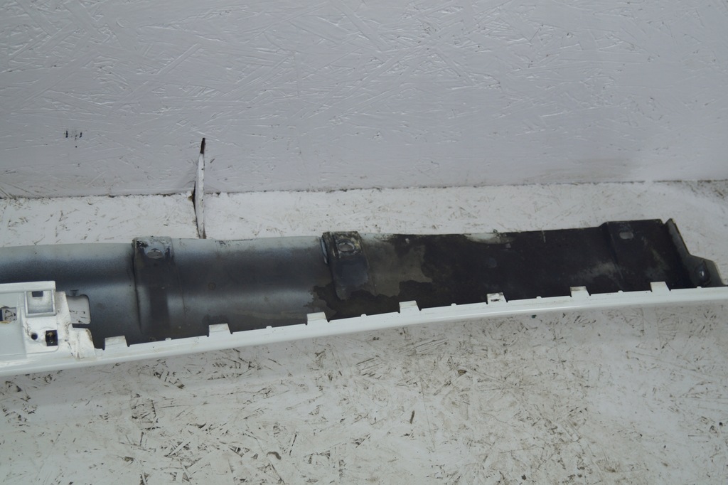 фото №11, Молдинг порог накладка левая audi r8 420 06- ly9c