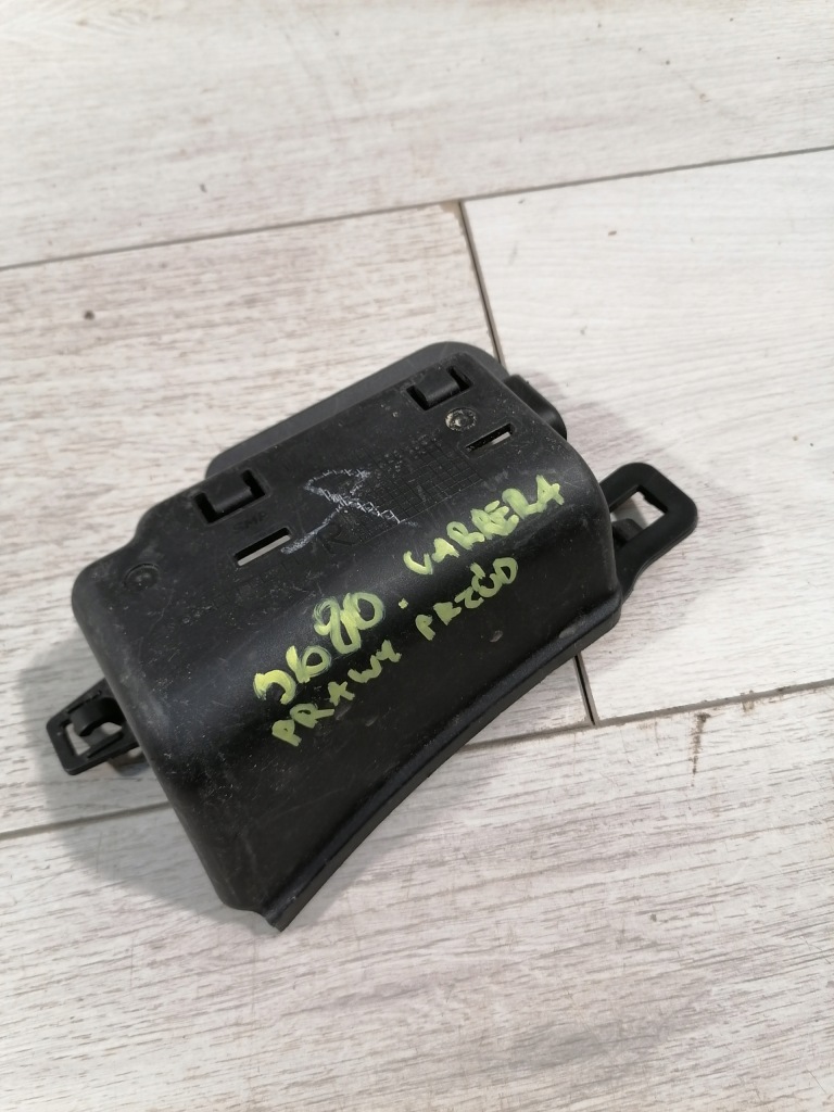 Carrera заглушка бампер правий перед 992807230 Зі Шроту