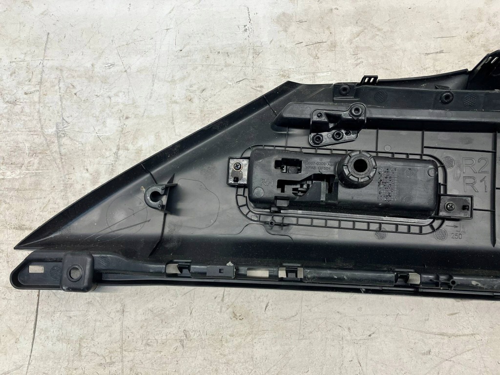 фото №8, Corolla e21 kombi обшивка багажника góra правая правый bez led 1