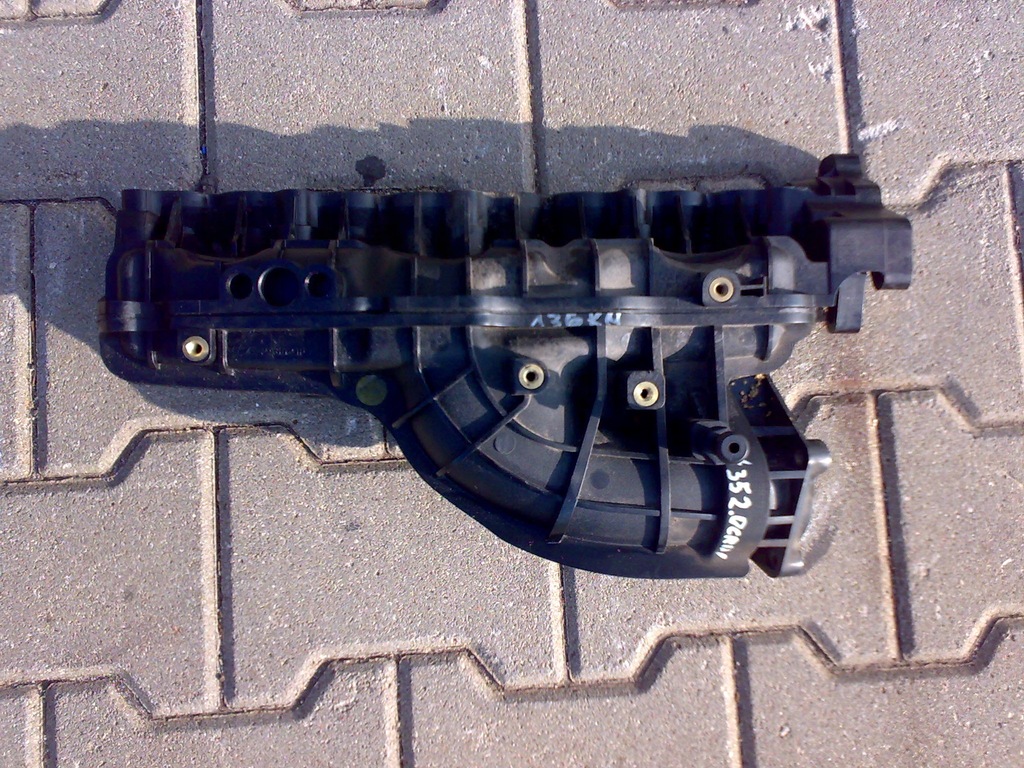 фото №1, Hyundai ix35 136km. колектор всмоктуючий 2.0crdi idealny