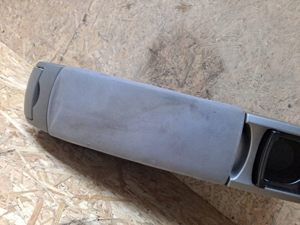 фото №2, Підлокітник бардачок toyota prius ii