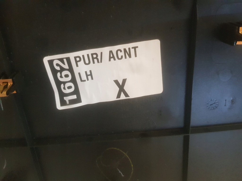 фото №5, Tesla x панель приладів консоль alcantara