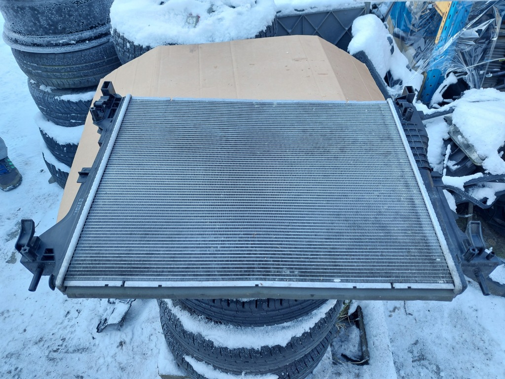 Радиатор воды jeep compas 2 гибрид Киев