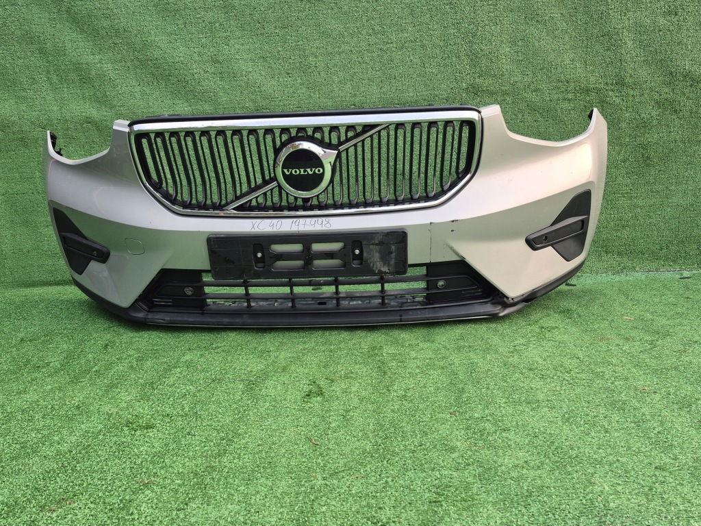 Купить Бампер перед передний kompletny 4 pdc volvo xc40 lift радар оригинал