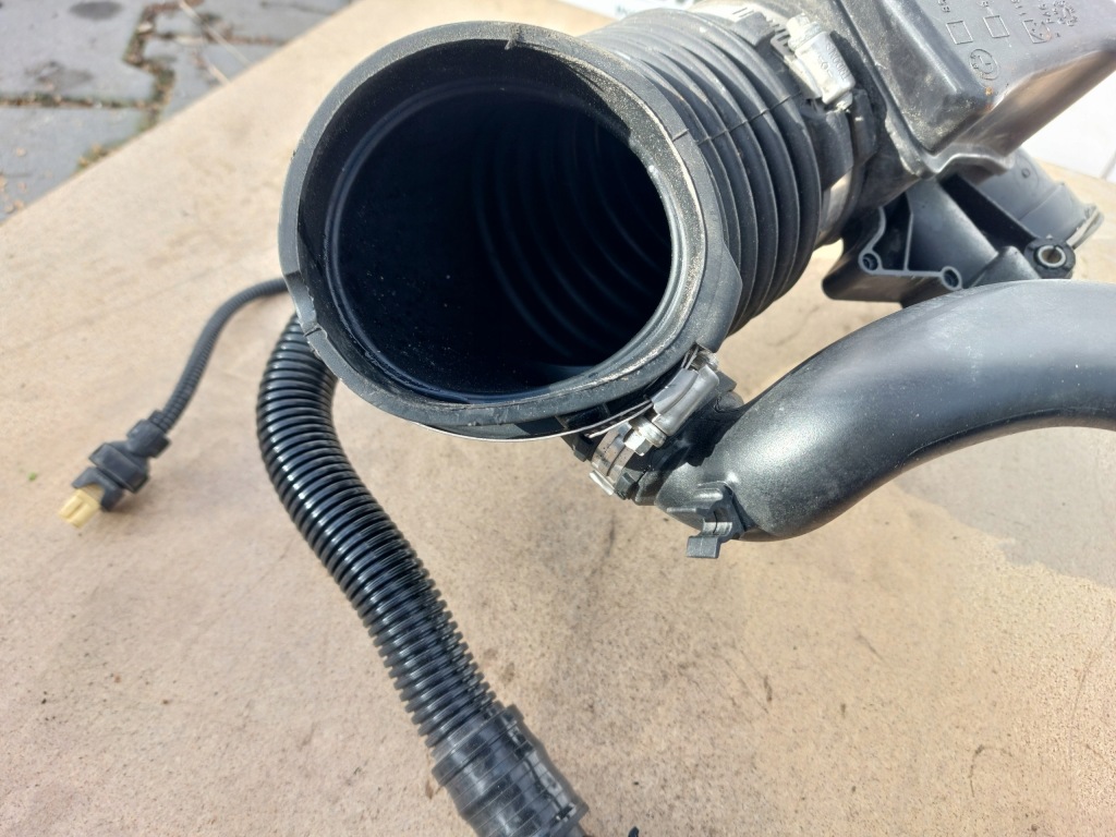 Bmw g11 g30 g31 труба шланг повітря 8575040 8571705 Недорого