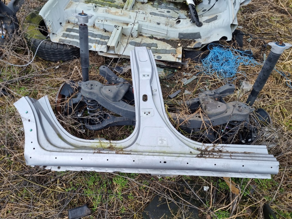 Купить Четверть порог стойка  правый  citroen c3 3