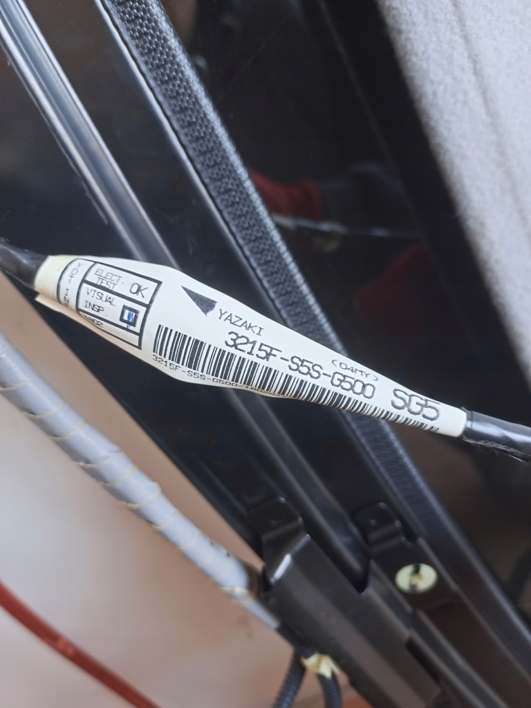 Люк honda civic vii рестайлинг  03-05r 3 дверь Доставка