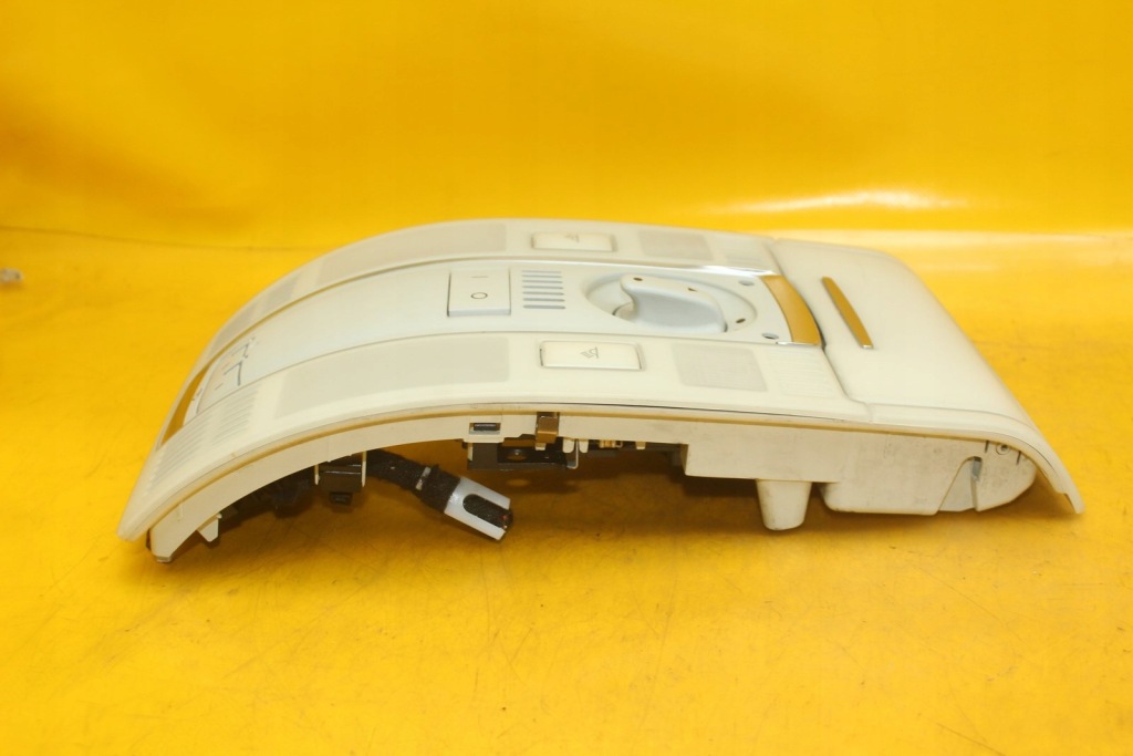 фото №8, Лампа потолочный панель люк home link sedan audi a6 c6 4f0947135 at