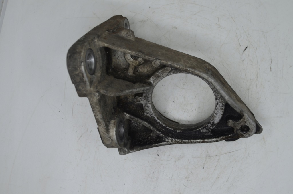 Купити Renault megane 2 03-09 1.9 dci підпора піввісь кронштейн тримач  8200187544