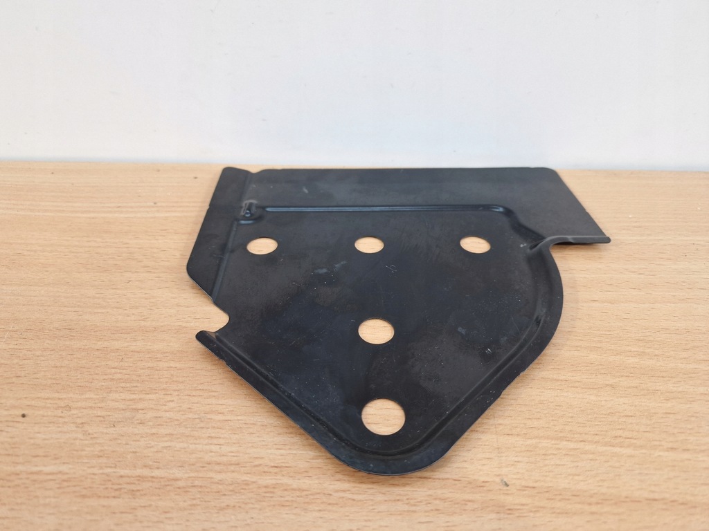 фото №2, Mitsubishi outlander asx кронштейн поперечина задняя панель фары