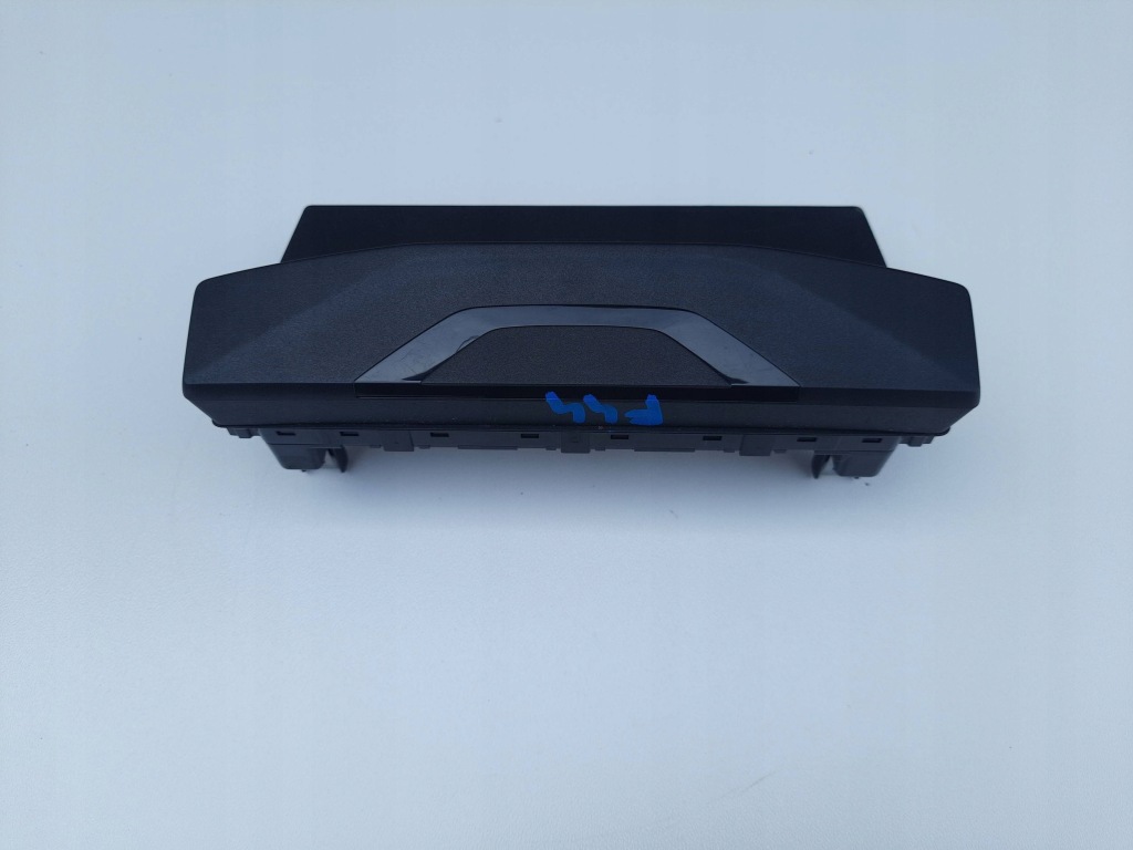 фото №1, Bmw f44 зарядное устройство индукционная 5a1db20